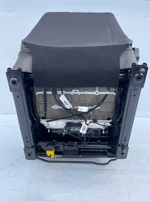 Scaun sofer stanga fata piele stare ca noua incalzire Renault Zoe