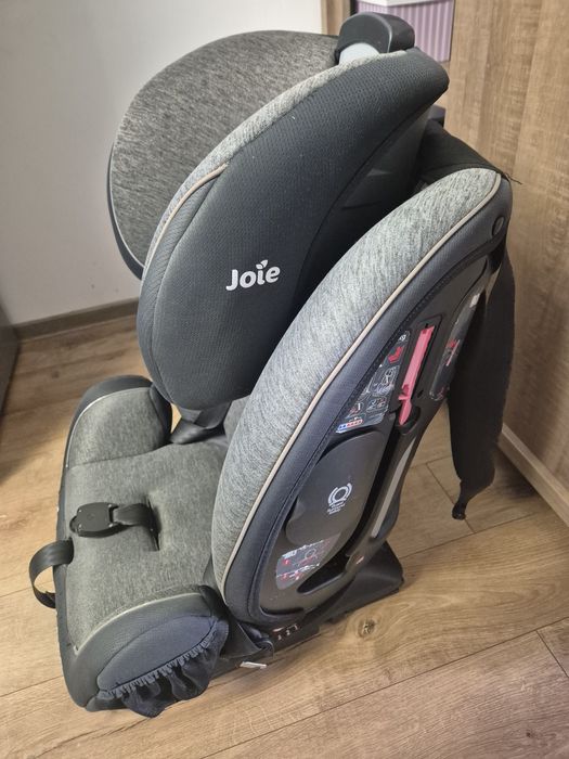 Scaun auto cu Isofix