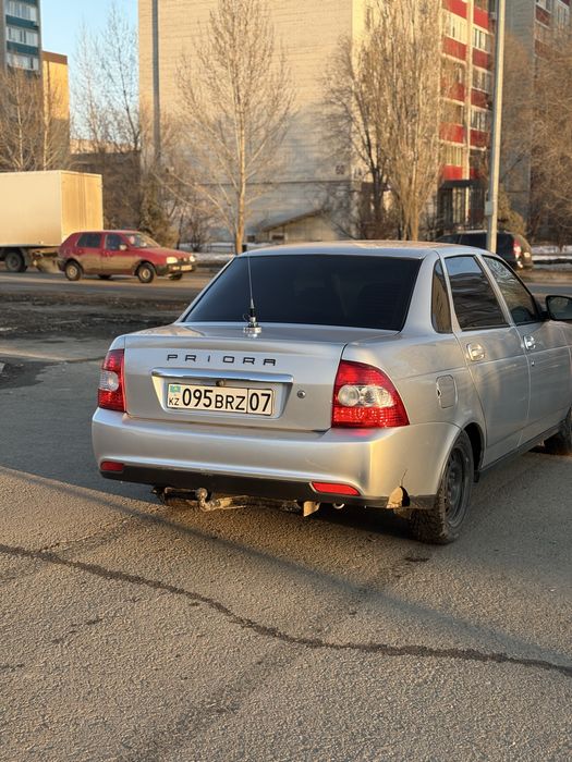 Лада приора 2011