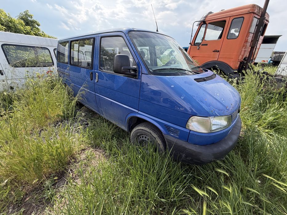 Фолксваген Транспортер Т4 Каравел 2.5 TDI 1999 г. – На части
