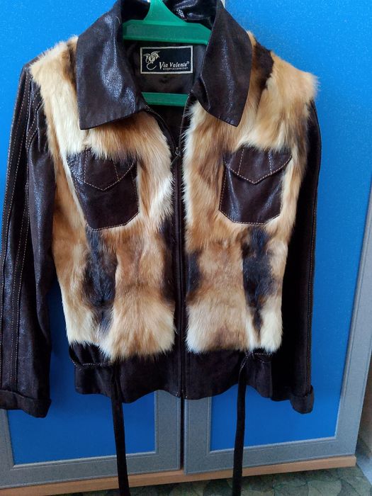 Продам куртку кожанную