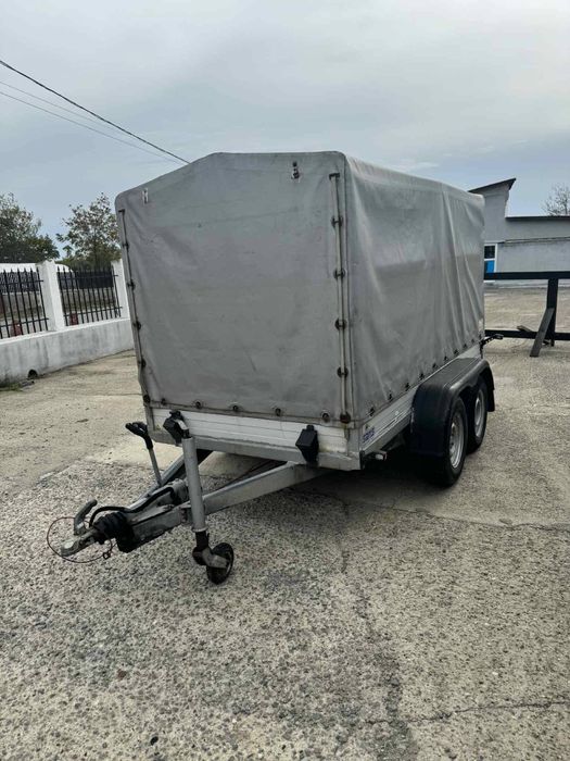 Remorca 2tone    Saris