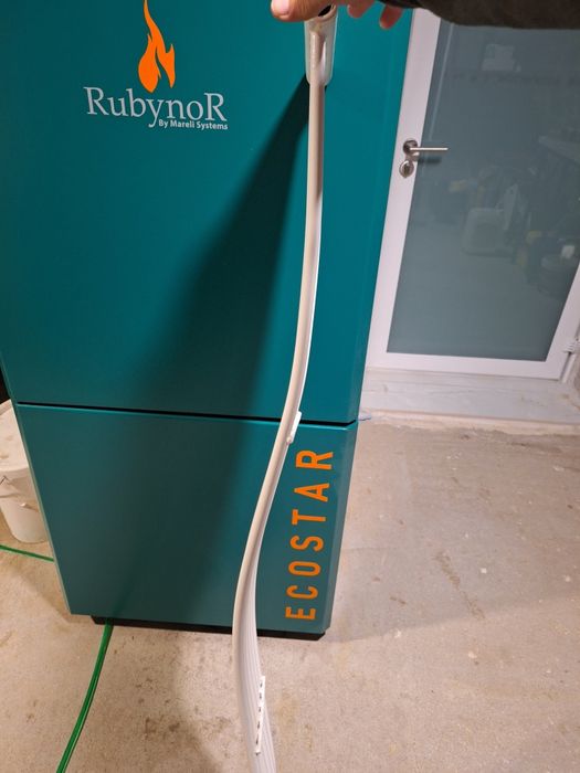 Дизайнерска лира за баня 18.5х130