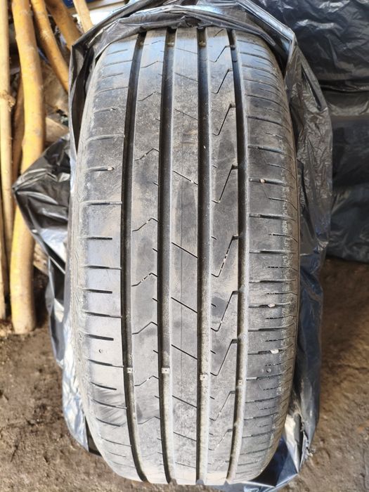 Cauciucuri de vară hankook 215/60/R17
