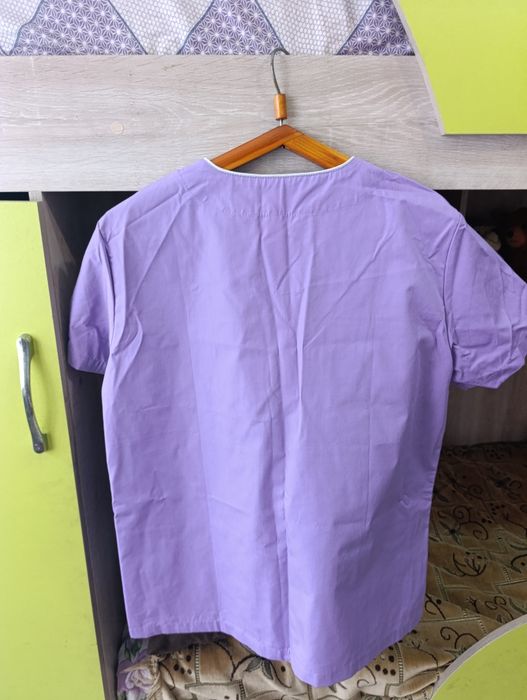 Продам медицинский костюм