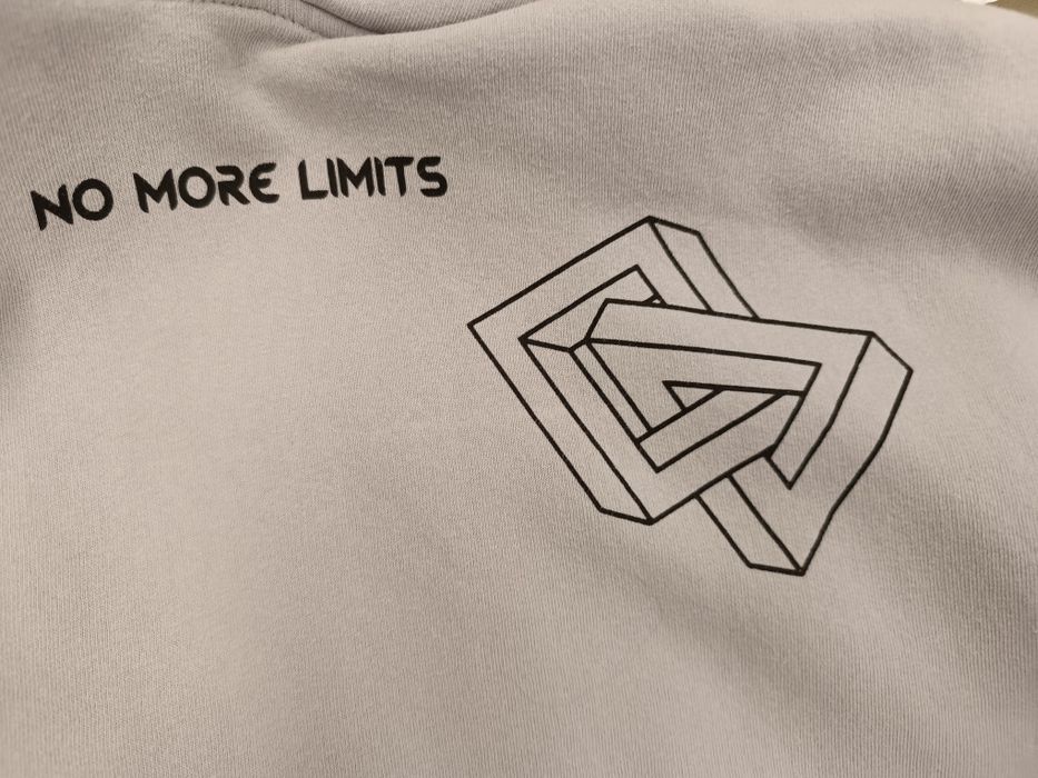 Hanorac Graffiti Street Zara 13-14 ani