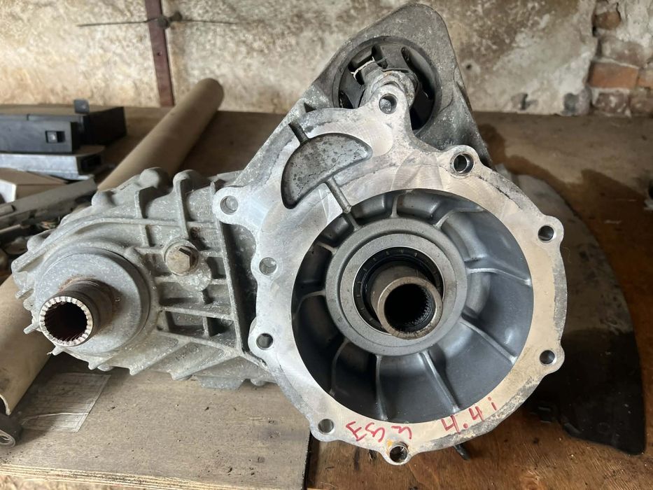 Раздатка от БМВ Х5 Е53 4.4