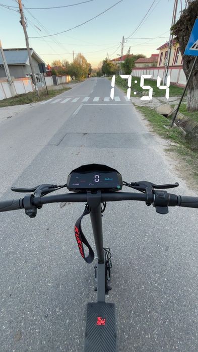 Trotineta electrică kukirin g2 2025