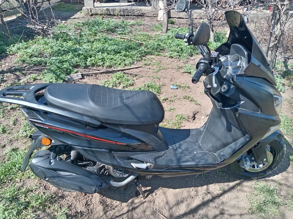 Продажа  мопеда макси