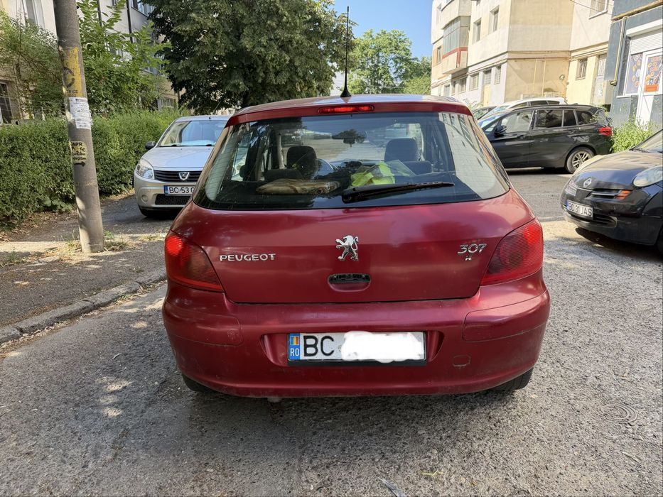 PEUGEOT 307