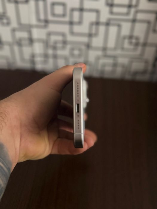 Iphone 15 Pro Max 1TB, White, Neverlocked