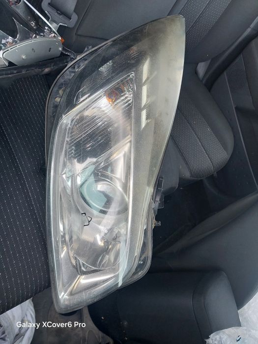 Opel insignia фарове,3 броя биксенон,десен стоп със забележка