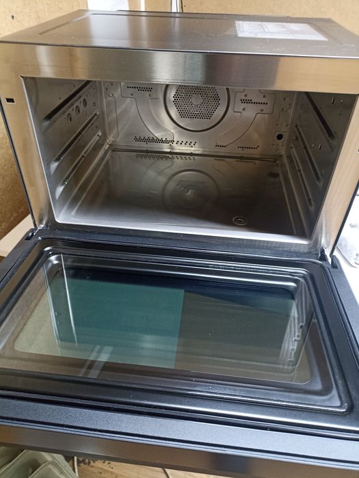 Конвекционная печь Panasonic NU-SC300B