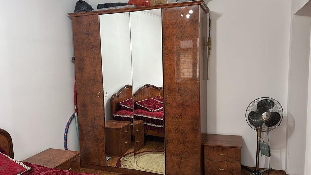 Спальный гарнитур