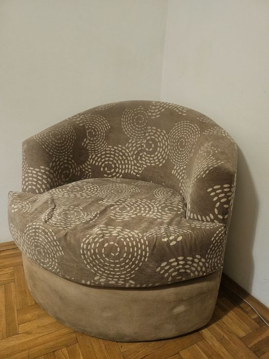 Фотьойл с  табуретка