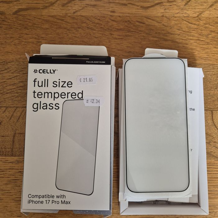 Кейс и протектор за iPhone 17 Pro Max