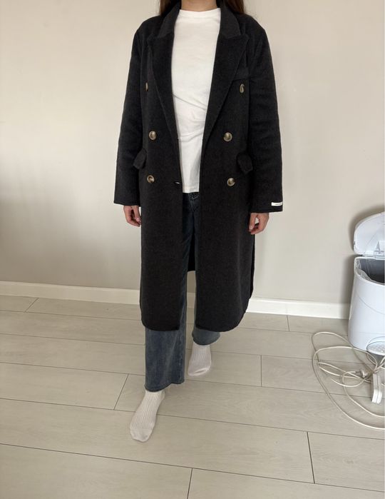 Продам новое пальто