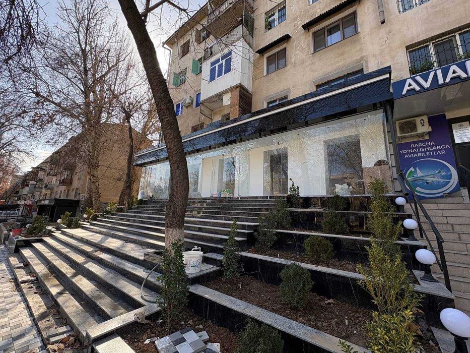 Продается и сдается нежилое помещение под бизнес деятельности! 1 линия