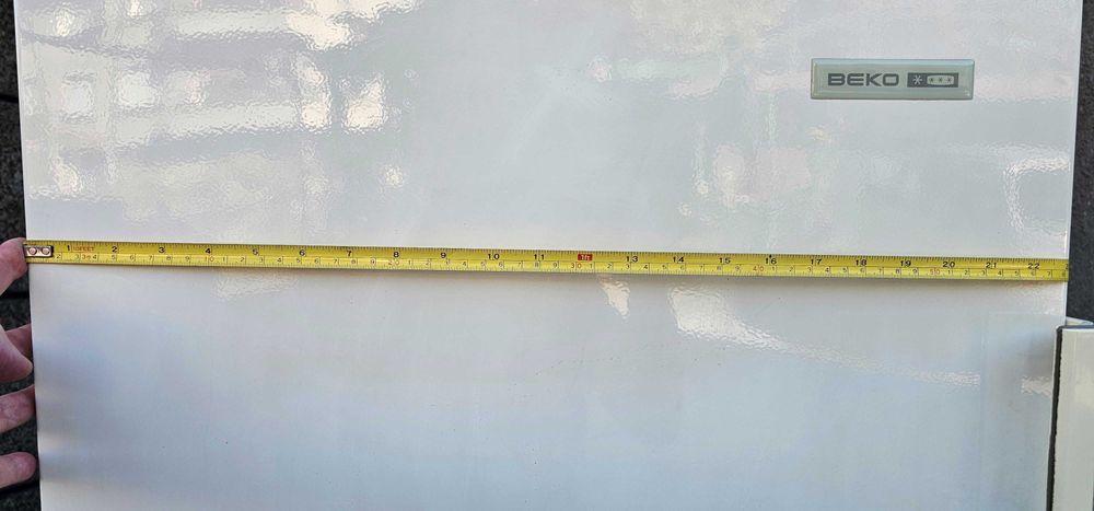 Хладилник BEKO с горен фризер /отделна камера/