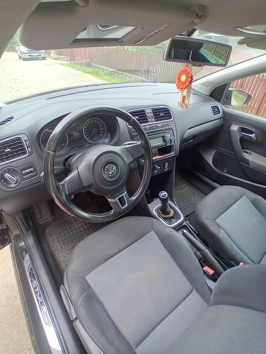 VOLKSWAGEN Polo 2011 — imagine 4