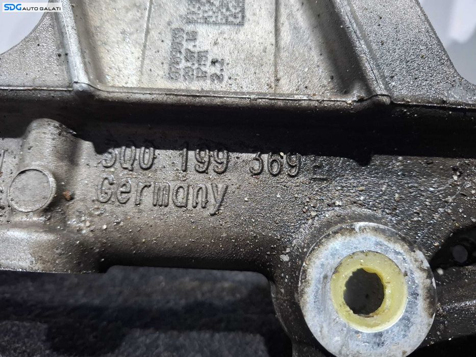 Punte Fata Jug Calandru Cadru Motor Volkswagen Passat B8 2014 - 2019 Cod 3Q0199369E [L4720]