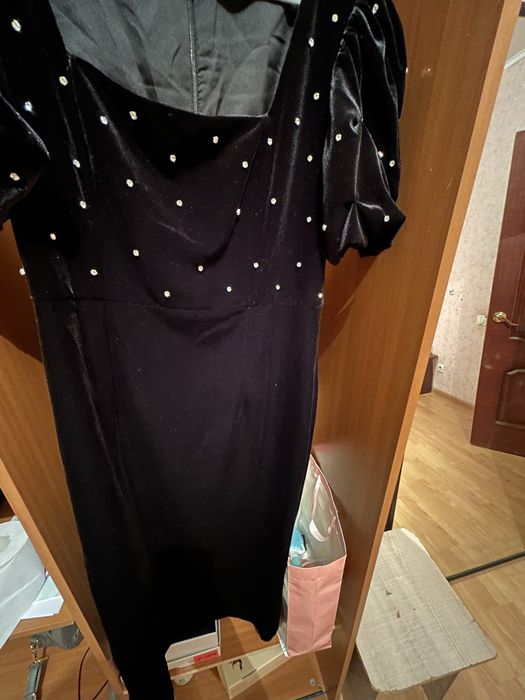 Продам новая платья