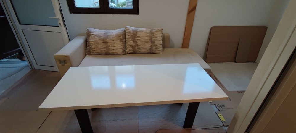 Ъглов диван + холна маса