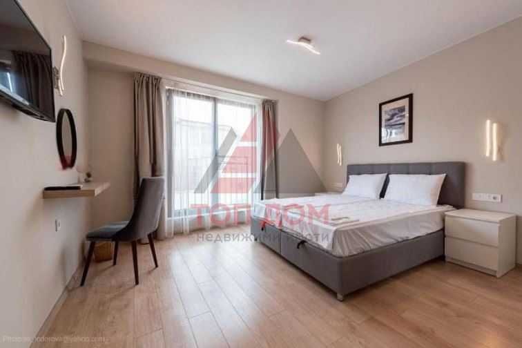 Дава се под наем Двустаен апартамент в Варна, Гръцка махала - 60 кв.м за 900 € - Снимка #3