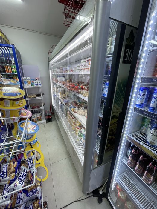 Витринный Холодильник