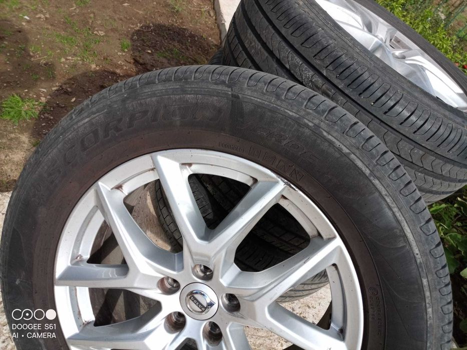 Jante Volvo xc 60 R18 si cauciucuri de vara Pirelli