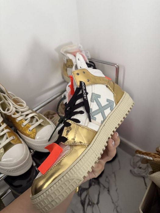 Off-White 3.0 Court Gold