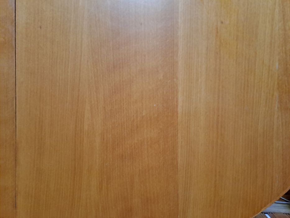 Холна маса дърво