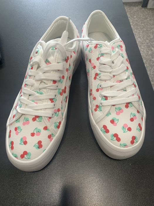 Кецове 40 размер нови