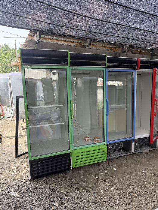 Продам витрины холодильнике