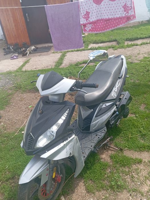 Продам скутер, мотоцикл