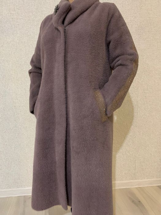 Пальто дешево новое