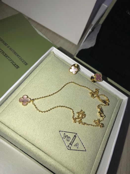 Van cleef гривни , обеци , колие