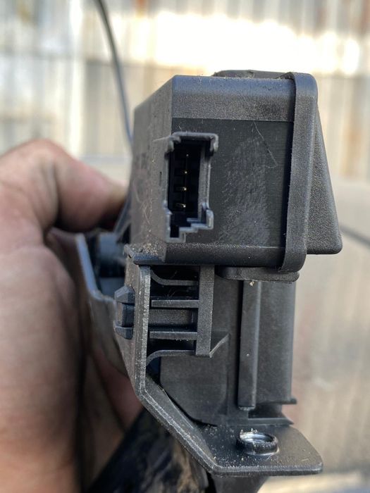 Broasca inchidere haion portbagaj Bmw seria 1 E81/E87