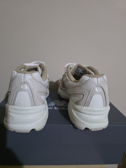 Маратонки New Balance 740