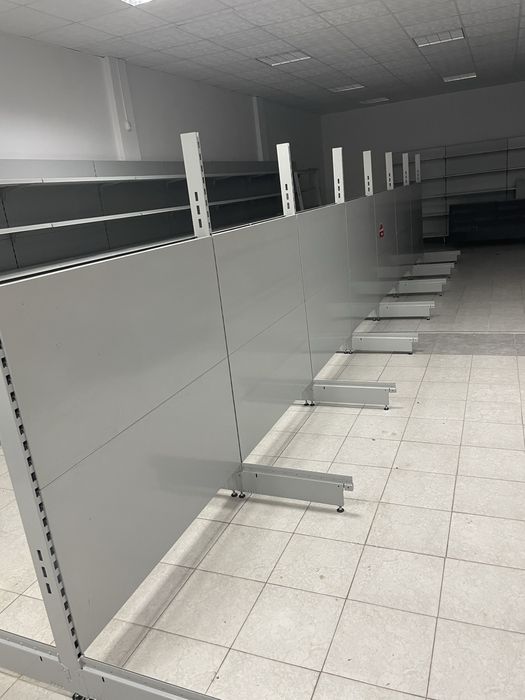 Крайстенни и островни стелажи