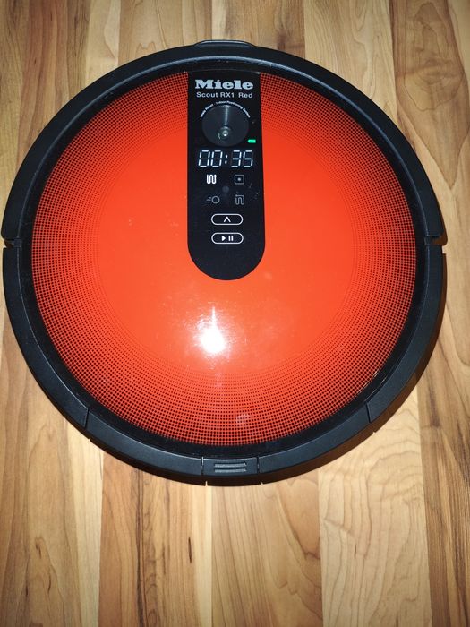 Miele Scout RX1 red