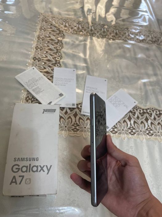 Samsung A7 idial Super AMOLED Ekran