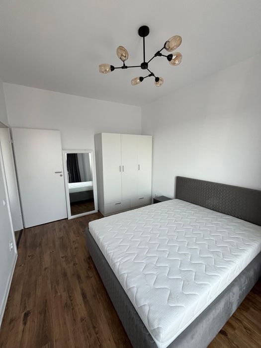 Proprietar!De inchiriat ,ap nou , 2 camere.