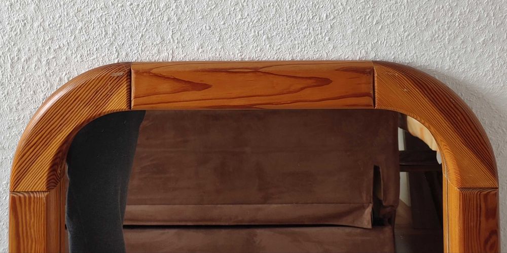 Oglinda cu rama din lemn natur