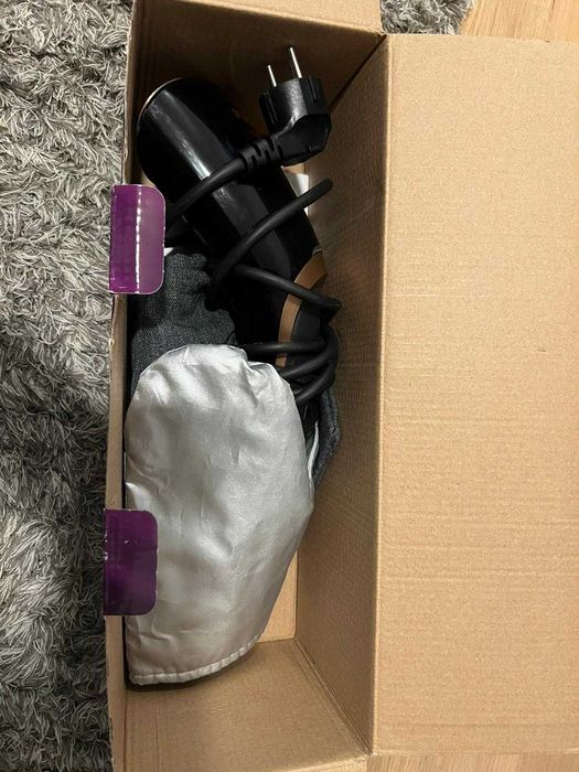 Fier de călcat vertical Phillips Steam&Go GC365