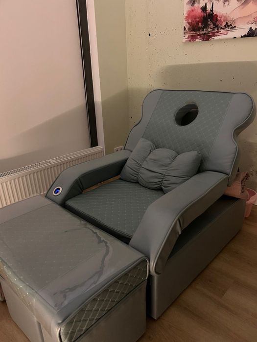 Продам массажное кресло