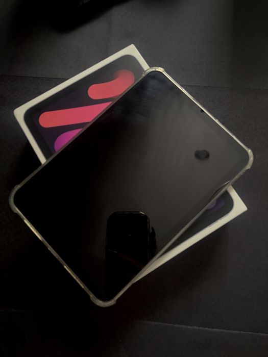 Продавам iPad mini 6 (64GB)