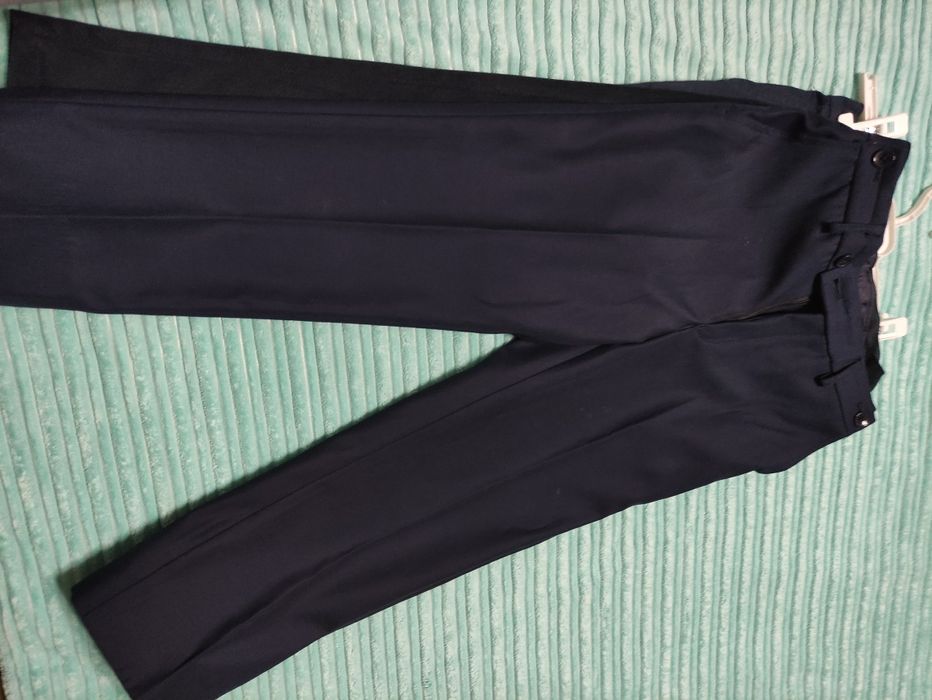 Продам школьные брюки на мальчика