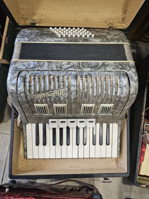 Акордеони  велтмайстер