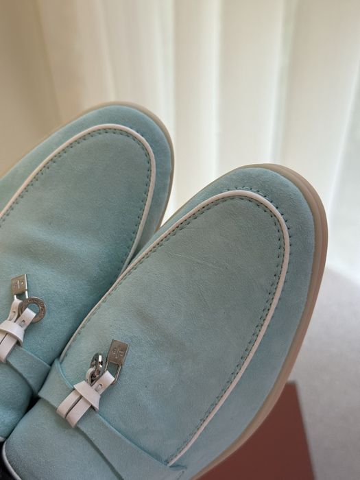 Продам лоферы- шлепанцы Лоро Пиана